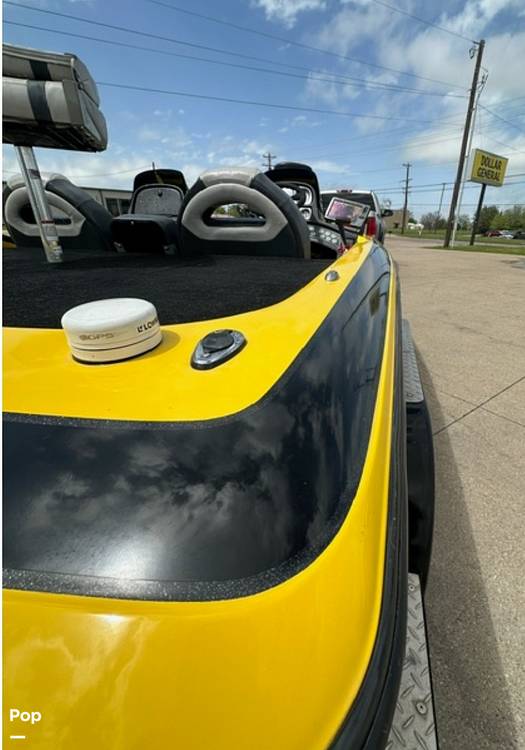 Slide: The Image of Skeeter ZX200 2006 - 36