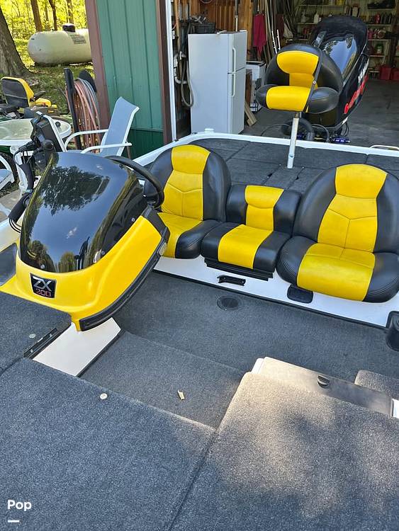 Slide: The Image of Skeeter ZX200 2009 - 15285386