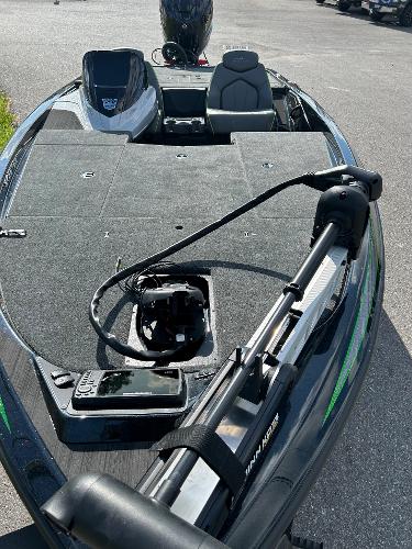 Slide: The Image of 2024 Skeeter ZX 200 fishing boat with trolling motor and spacious deck. - 2