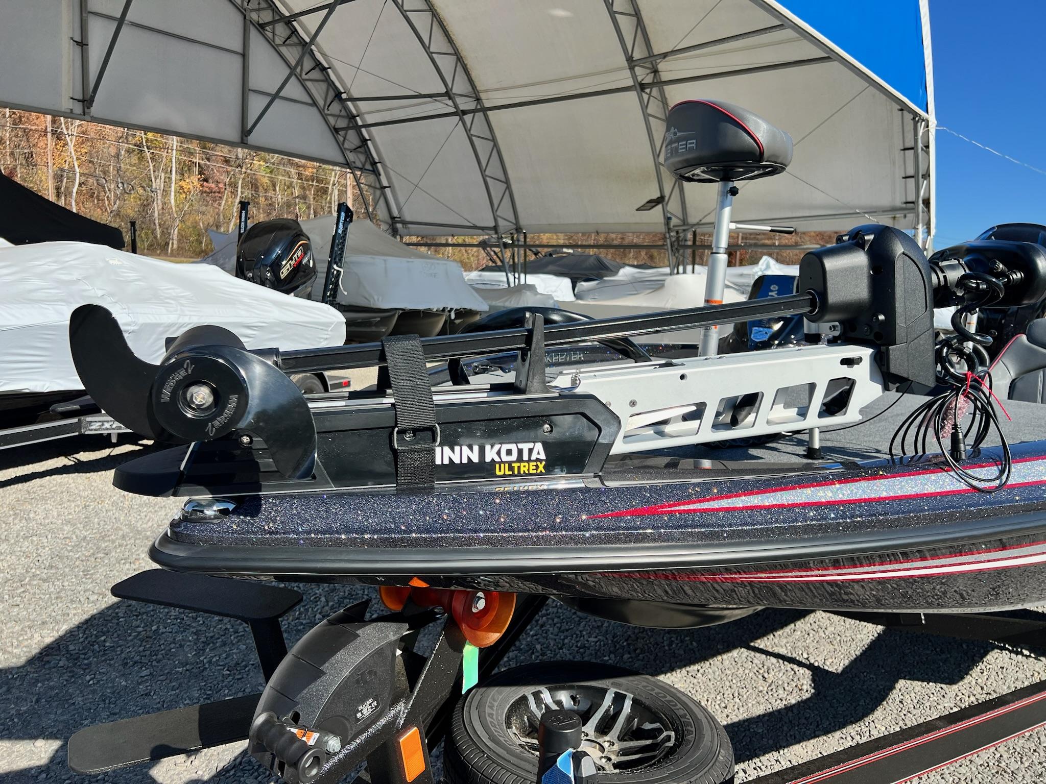 Slide: The Image of Skeeter ZX200 2025 - 4