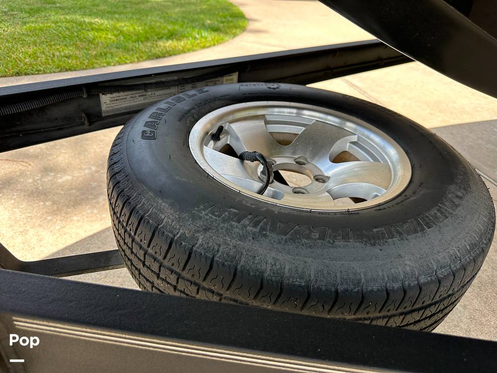 Slide: The Image of Spare Tire Kit - 15535251