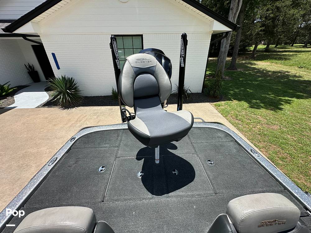 Slide: The Image of Pedestal Seats - 15535334