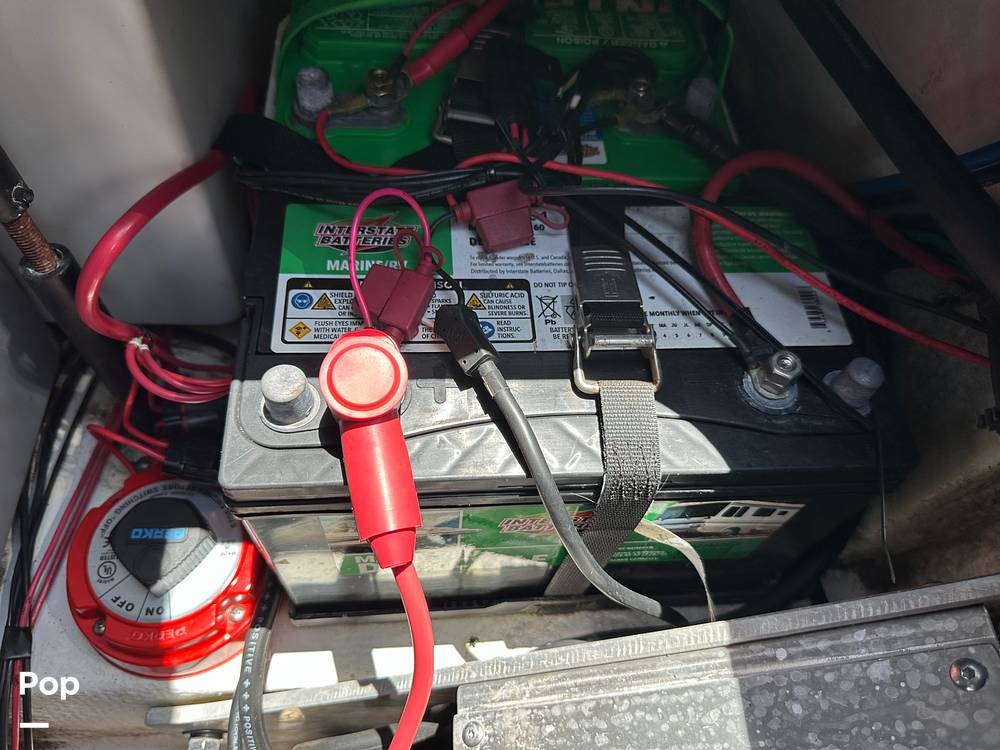 Slide: The Image of Batteries - Engine - 15535342