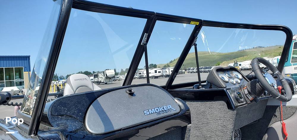 Slide: The Image of Smoker Craft 182 Pro Angler XL 2021 - 12642141