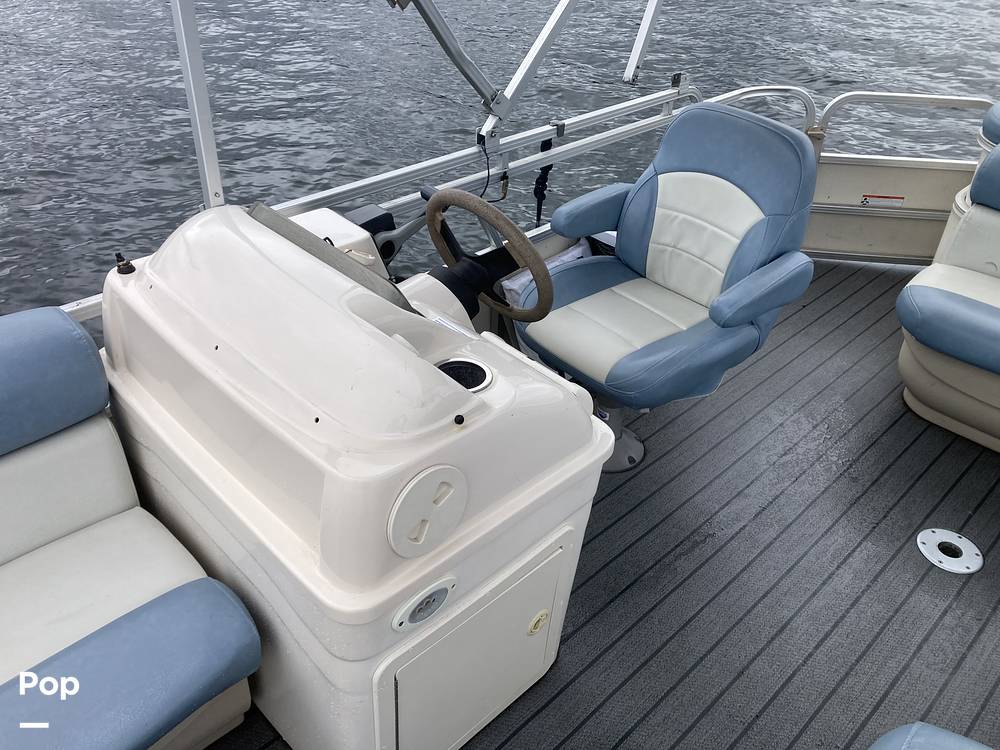 Slide: The Image of Smoker Craft 25 Fisher 2009 - 13948224