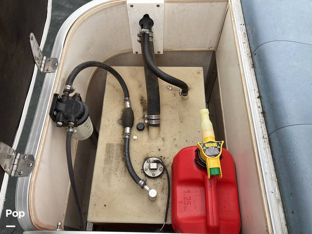 Slide: The Image of Smoker Craft 25 Fisher 2009 - 13948229