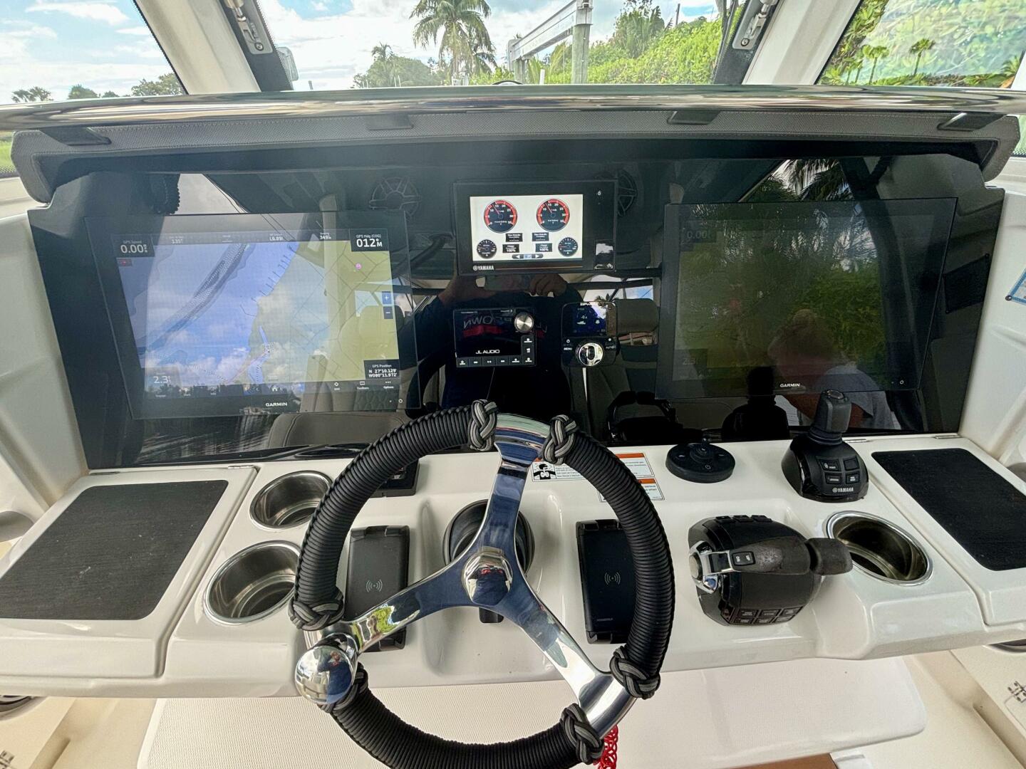 Slide: The Image of Solace Center Console 2020 - 4922286