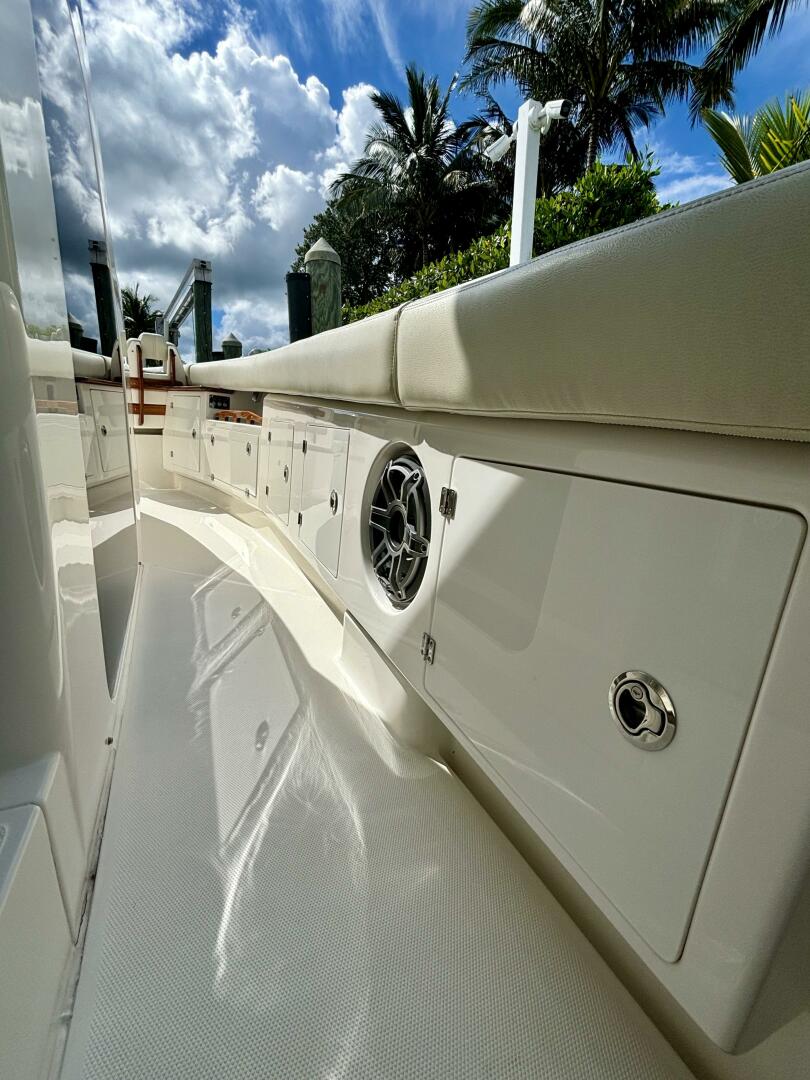 Slide: The Image of Solace Center Console 2020 - 4922299