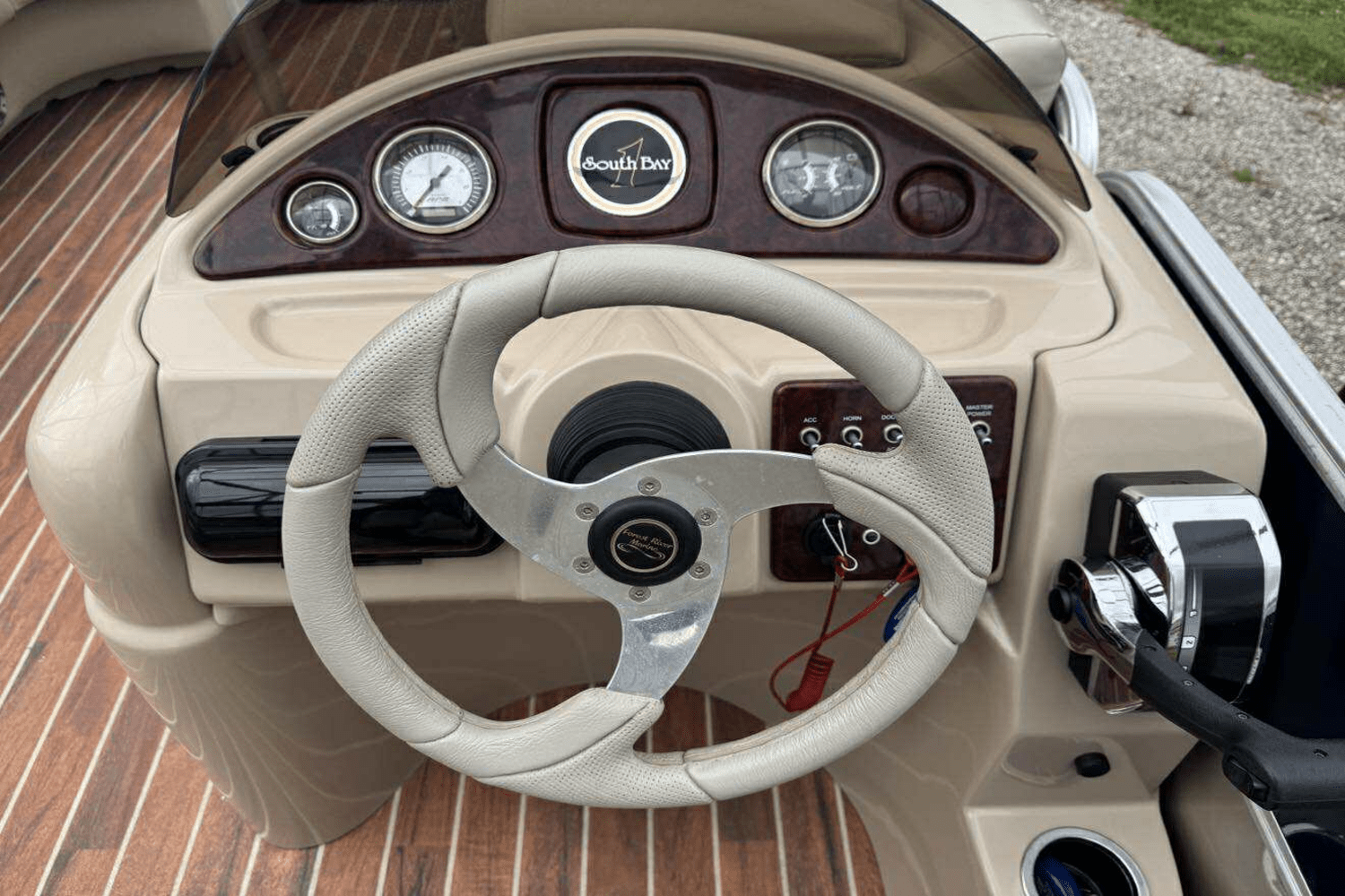 Slide: The Image of South Bay 522SL 2012 - 1