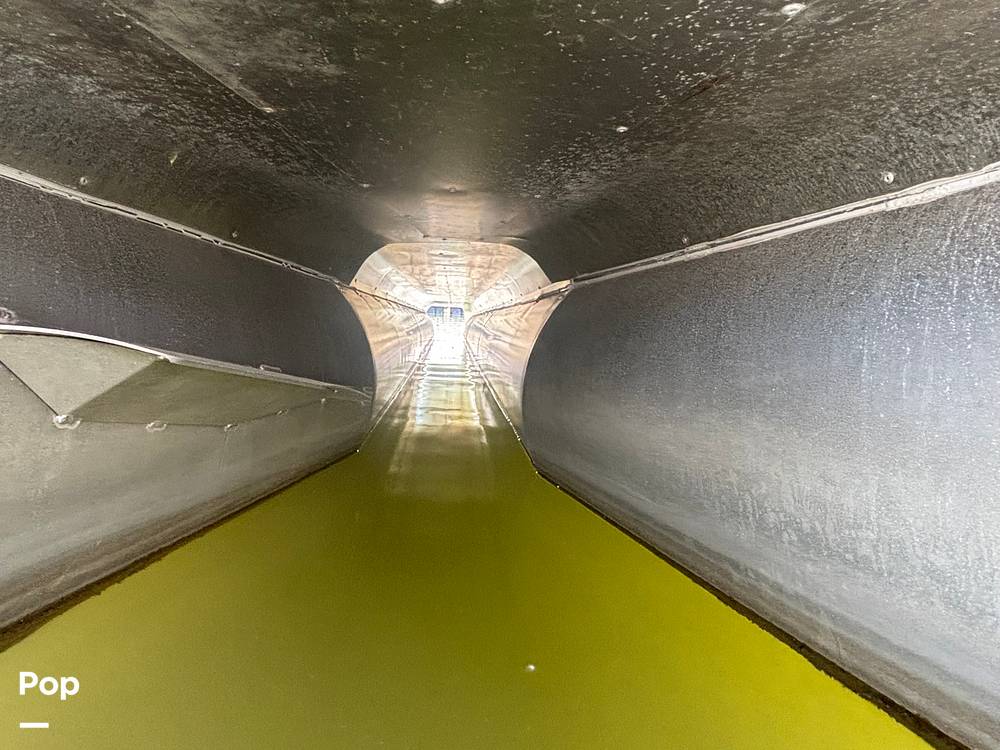 Slide: The Image of South Bay 523E 3.0 2020 - 15428292