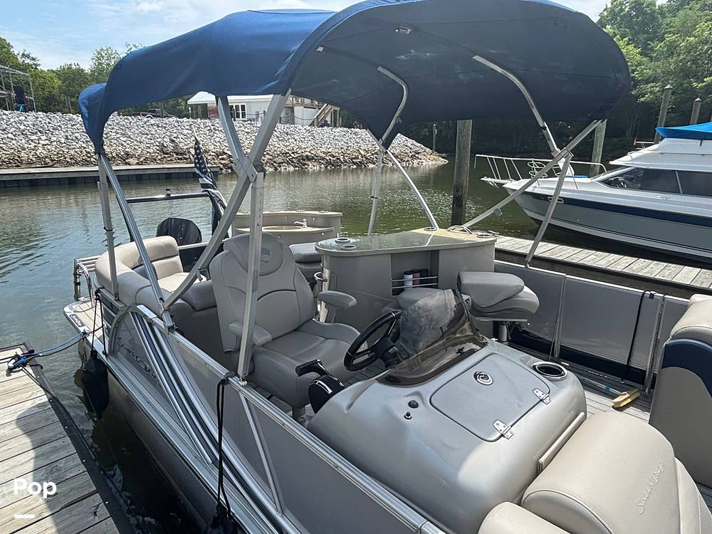 Slide: The Image of South Bay 523E 3.0 2020 - 15428296