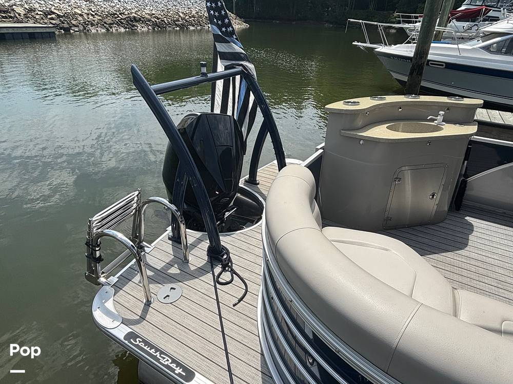 Slide: The Image of South Bay 523E 3.0 2020 - 15428297