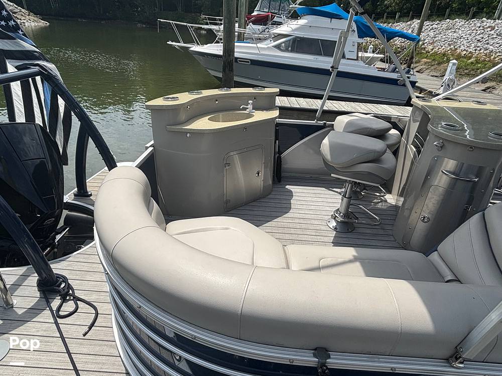 Slide: The Image of South Bay 523E 3.0 2020 - 15428298