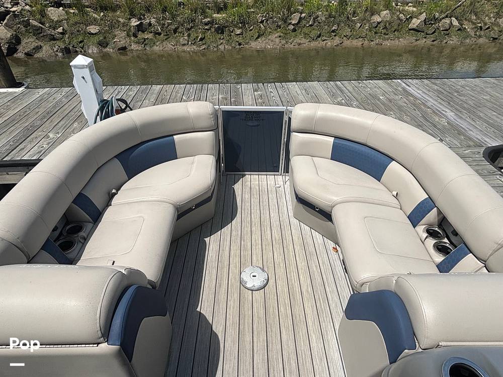 Slide: The Image of South Bay 523E 3.0 2020 - 15428302