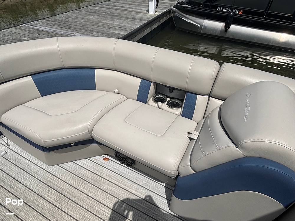 Slide: The Image of South Bay 523E 3.0 2020 - 15428304