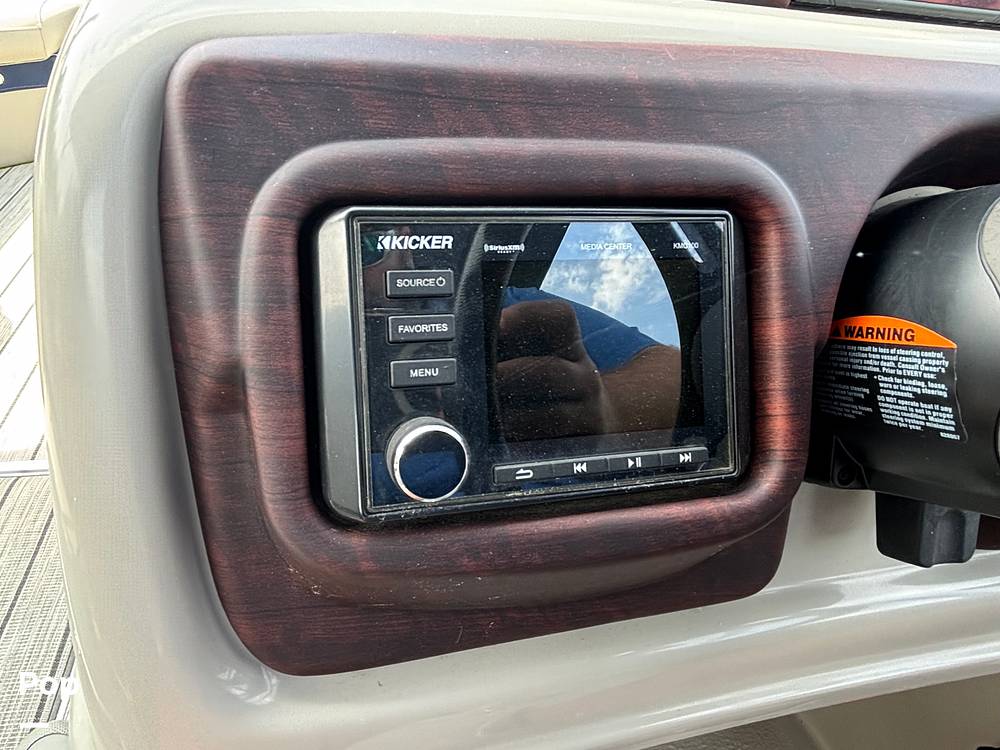 Slide: The Image of South Bay 523E 3.0 2020 - 15428321