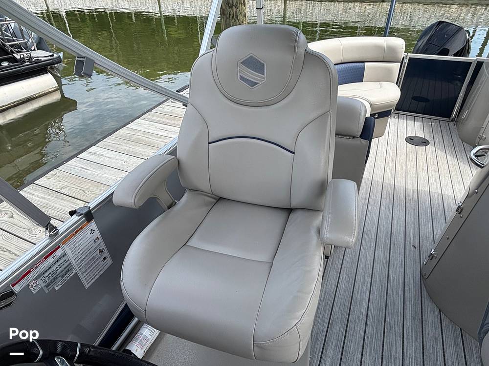 Slide: The Image of South Bay 523E 3.0 2020 - 15428326