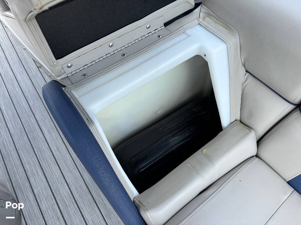 Slide: The Image of South Bay 523E 3.0 2020 - 15428340