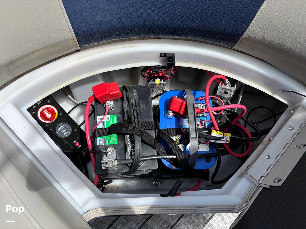 Slide: The Image of South Bay 523E 3.0 2020 - 15428344