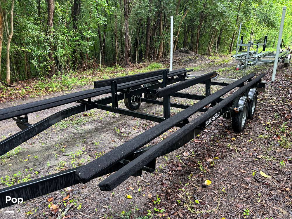 Slide: The Image of South Bay 523E 3.0 2020 - 15447124