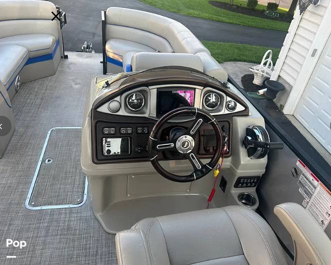 Slide: The Image of Upgraded SPORT HELM with 7" Simrad GPS - 14817617