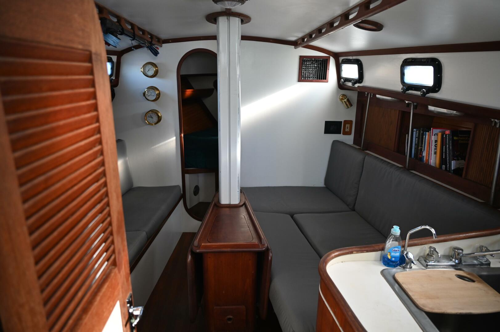 Slide: The Image of Southern Cross 39 1984 - 4865448