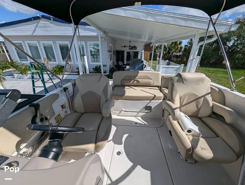 Slide: The Image of Southwind 2200 SD 2017 - 16