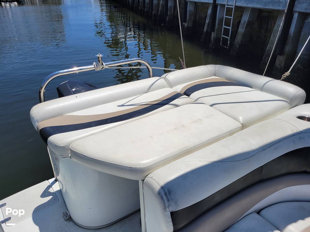 Slide: The Image of Southwind 229L Hybrid 2012 - 15446948