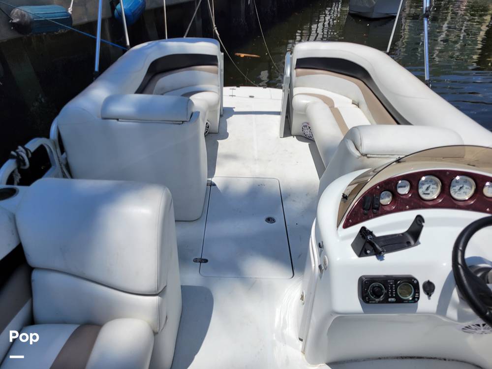 Slide: The Image of Southwind 229L Hybrid 2012 - 15446940