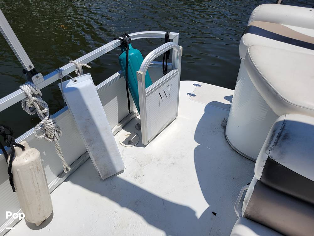 Slide: The Image of Southwind 229L Hybrid 2012 - 15446966