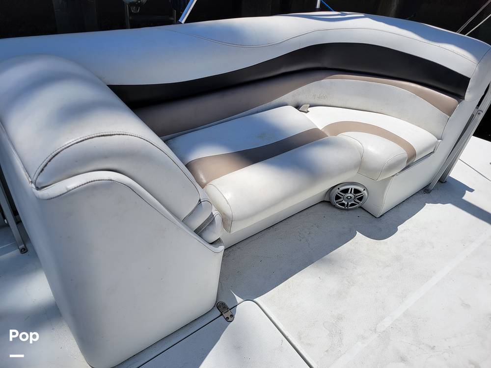Slide: The Image of Southwind 229L Hybrid 2012 - 15446943