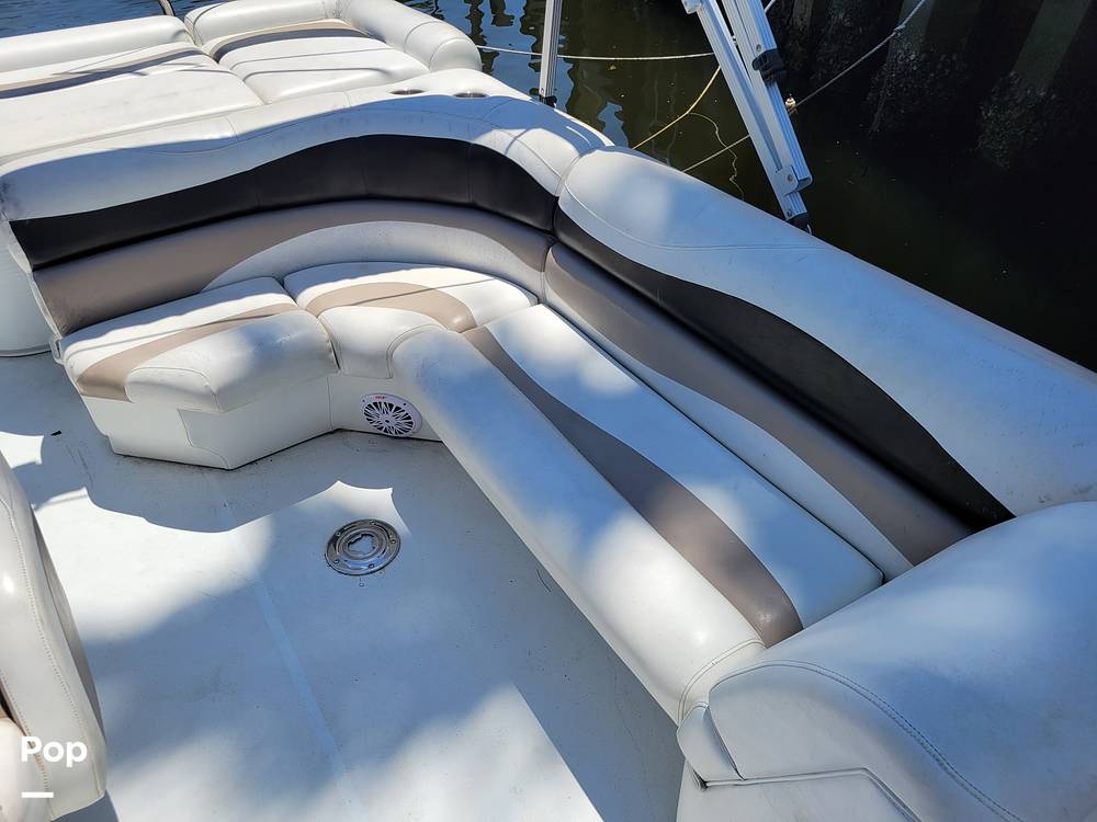 Slide: The Image of Southwind 229L Hybrid 2012 - 15446947