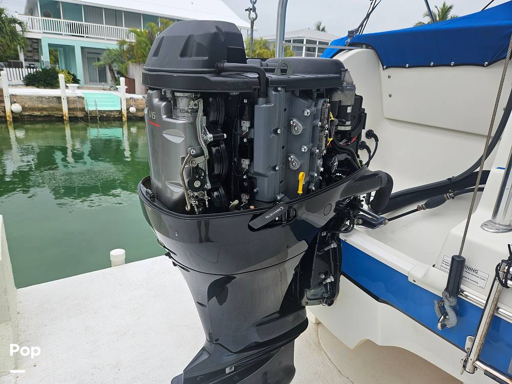 Slide: The Image of Very Clean Well Maintained Engines - 15077296