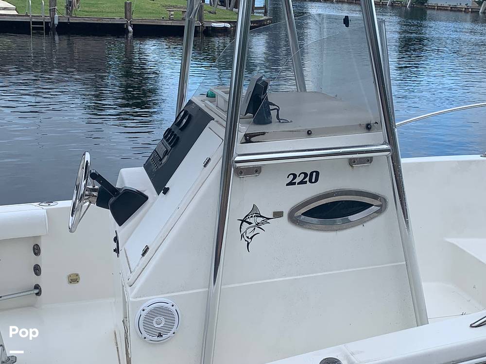 Slide: The Image of Sport-Craft 220 CC 2002 - 9573951