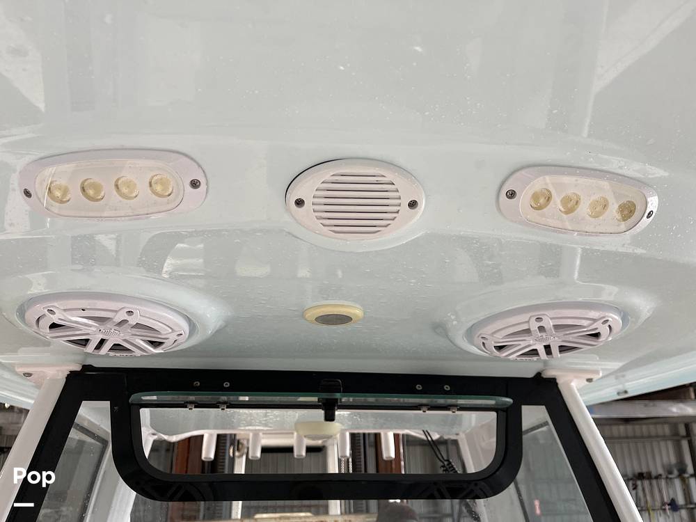 Slide: The Image of Hard Top/lights/speakers - 14668026