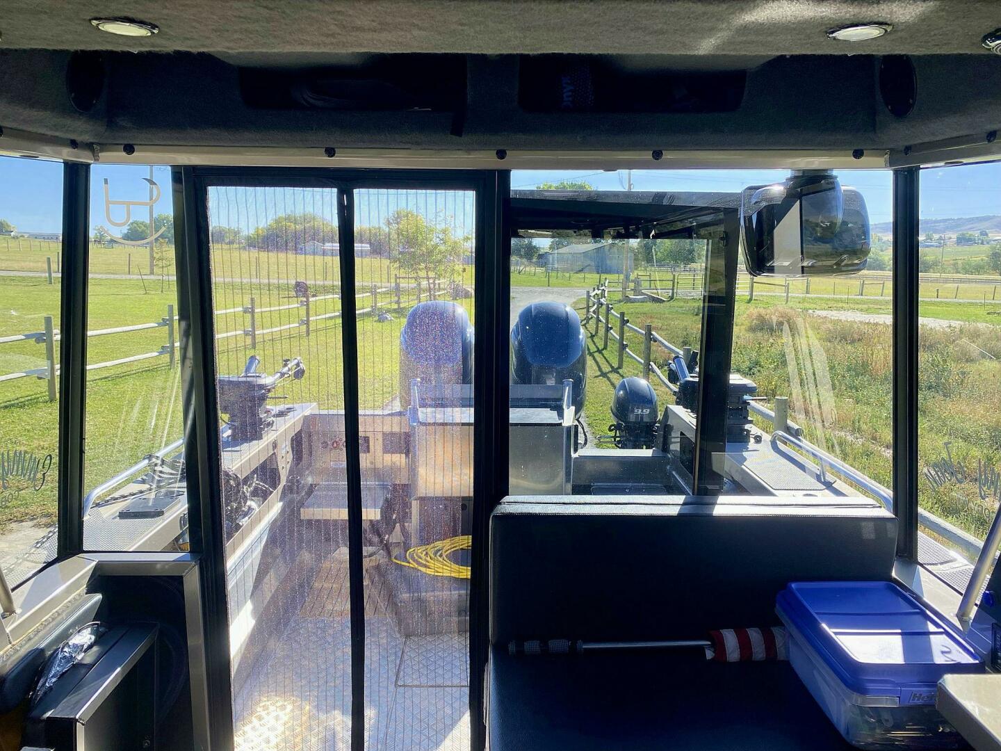 Slide: The Image of Stabi-Craft 2500 Ultracab XL 2019 - 4866014