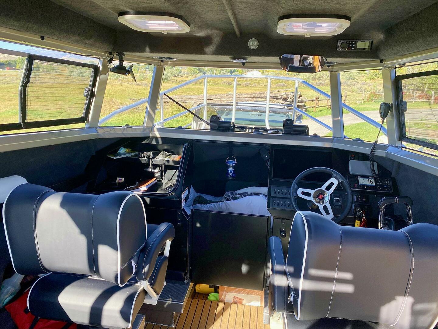 Slide: The Image of Stabi-Craft 2500 Ultracab XL 2019 - 4866013