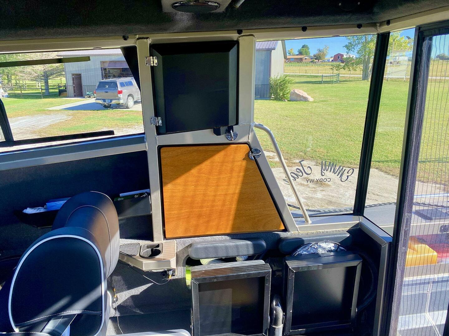 Slide: The Image of Stabi-Craft 2500 Ultracab XL 2019 - 4866023