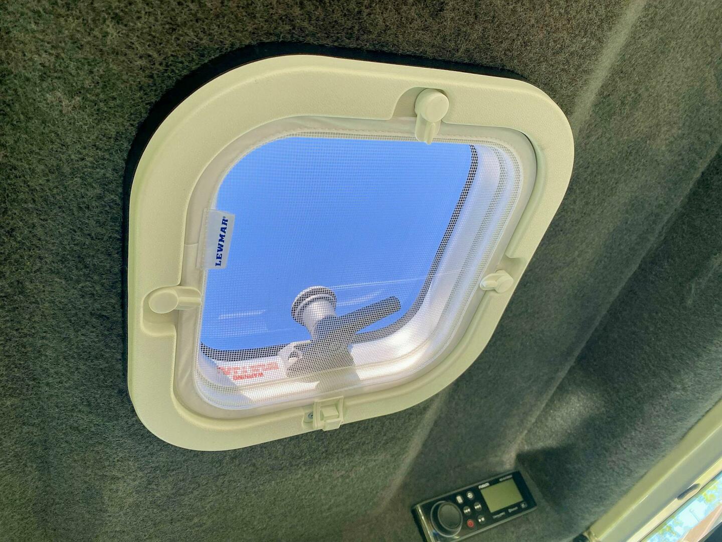 Slide: The Image of Stabi-Craft 2500 Ultracab XL 2019 - 4866038