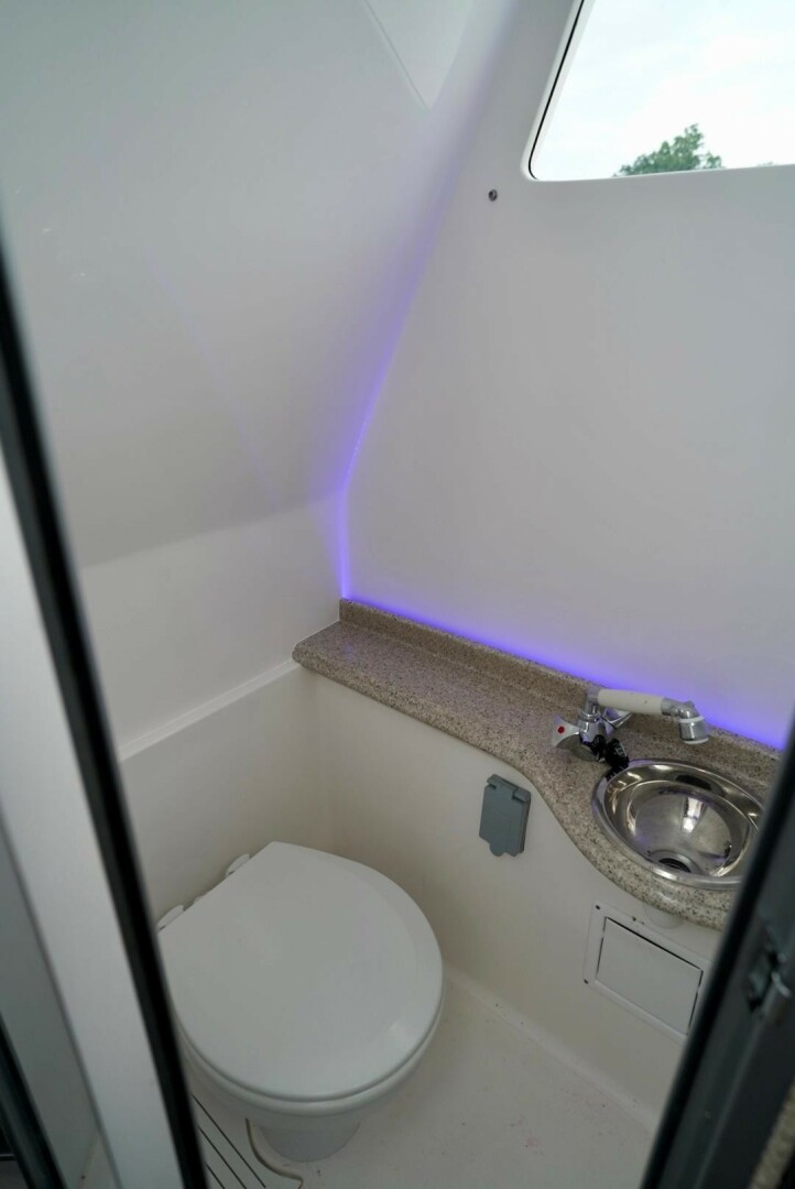 Slide: The Image of Dealer Demo Power Power Boat for sale 2022 STAMAS AVENTURA 33T - STAMAS AVENTURA 33T - 5322590