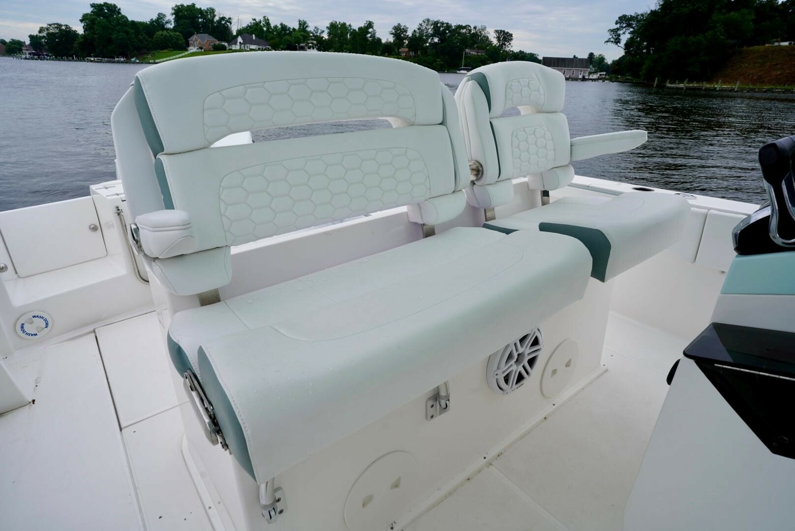 Slide: The Image of Dealer Demo Power Power Boat for sale 2022 STAMAS AVENTURA 33T - STAMAS AVENTURA 33T - 5322592