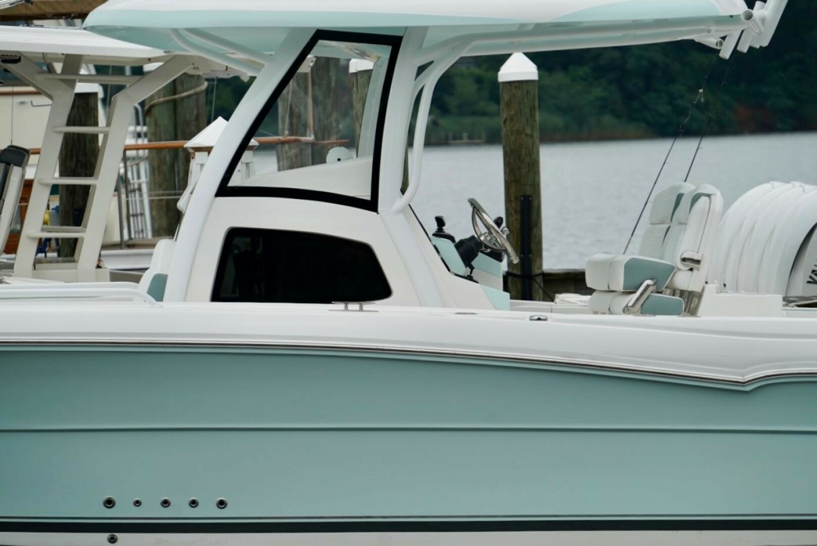 Slide: The Image of Dealer Demo Power Power Boat for sale 2022 STAMAS AVENTURA 33T - STAMAS AVENTURA 33T - 5322597