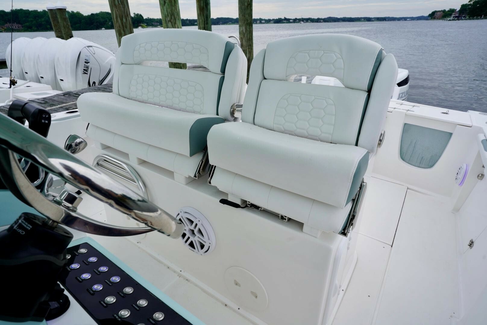 Slide: The Image of Dealer Demo Power Power Boat for sale 2022 STAMAS AVENTURA 33T - STAMAS AVENTURA 33T - 5322600