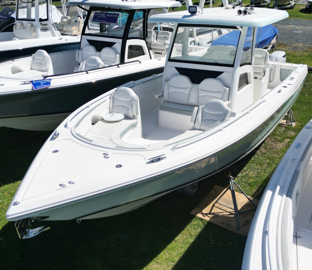 Slide: The Image of Dealer Demo Power Power Boat for sale 2022 STAMAS AVENTURA 33T - STAMAS AVENTURA 33T - 5322630