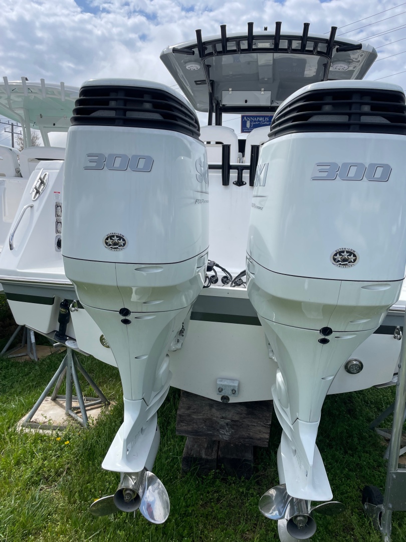 Slide: The Image of Dealer Demo Power Power Boat for sale 2022 Stamas Aventura 33T - STAMAS 33 - 5019740