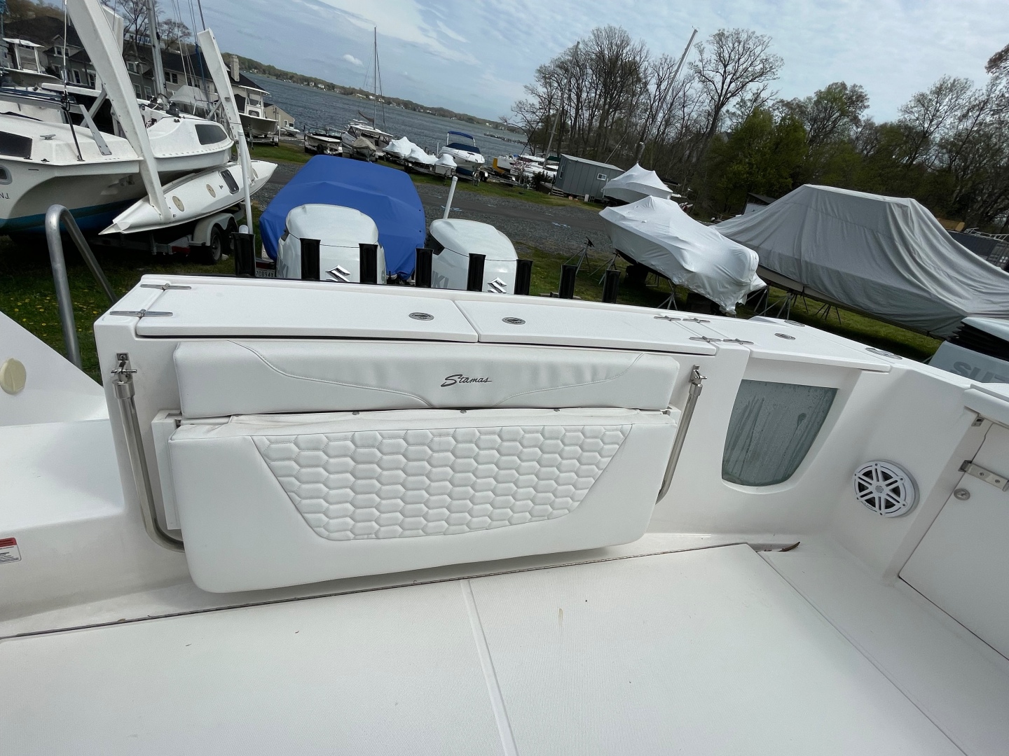 Slide: The Image of Dealer Demo Power Power Boat for sale 2022 Stamas Aventura 33T - STAMAS 33 - 5019761