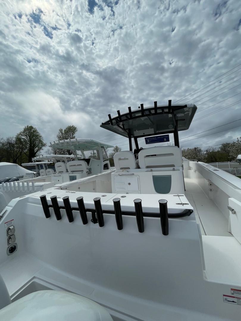 Slide: The Image of Dealer Demo Power Power Boat for sale 2022 Stamas Aventura 33T - STAMAS 33 - 5019763