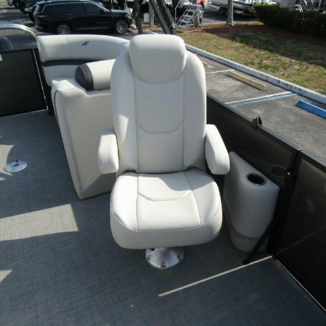 Slide: The Image of Starcraft EXS 1 2023 - 3815897