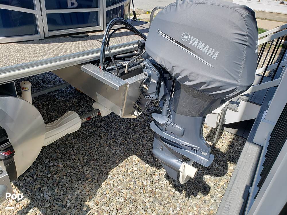 Slide: The Image of Starcraft LX16R 2023 - 15377461