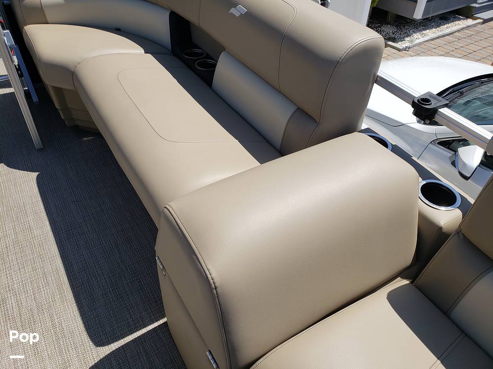 Slide: The Image of Starcraft LX16R 2023 - 15377565